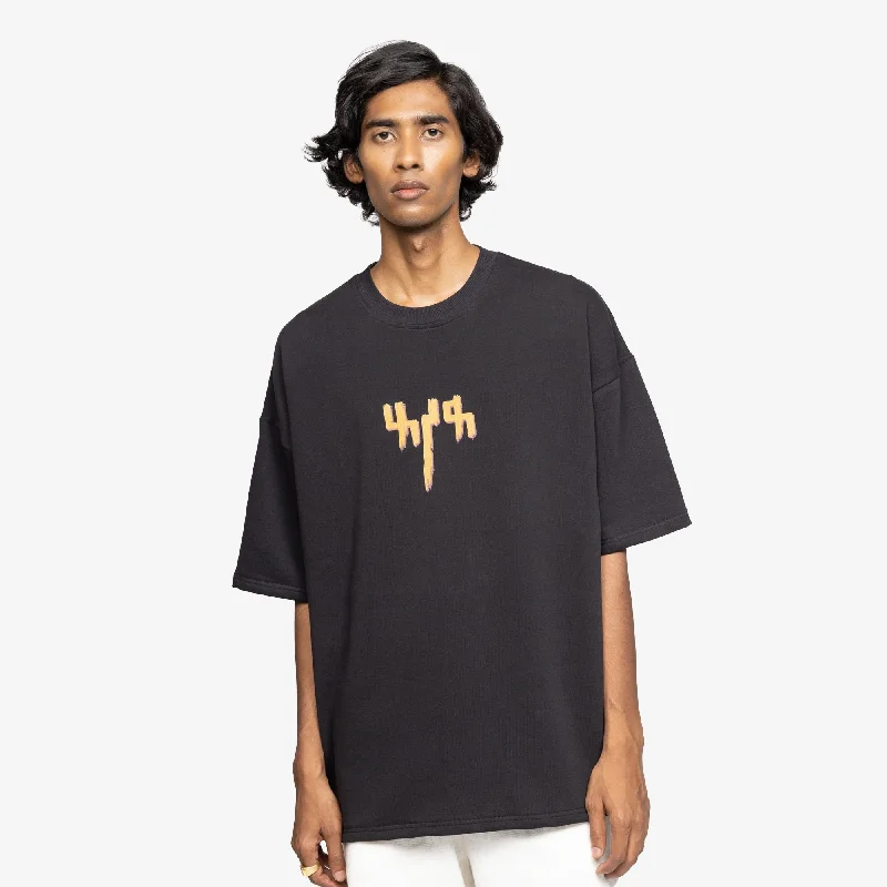 F A R A K | TAAZA KHABAR T-SHIRT { BLACK/BLACK